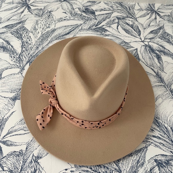 Gigi Pip Cream Australian Wool Hat in perfect condition size M/L (59) - Picture 3 of 7